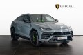 lamborghini-urus-2021-small-0