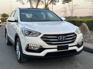 Hyundai Santa Fe 2017 Gcc 2.4L V4 Full Option All Service History 