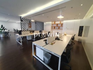 SPACIOUS OFFICE | GREAT LAYOUT | PRIME LOCATION |
