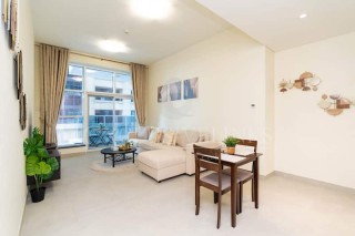 Bright Luxurious 1 Bed  in Marina Arcade