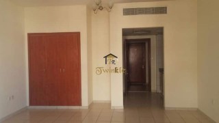 Ajman building for sale, freehold, Al Jurf area, with an income of