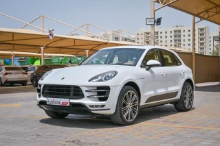 AED4118/month | 2014 Porsche Macan Turbo 3.6L | GCC Specifications
