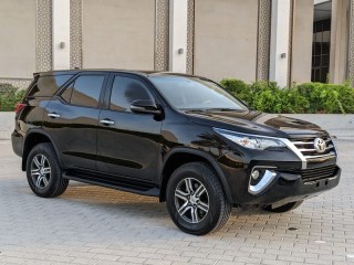 TOYOTA FORTUNER 2019 V4 2.7L G.C.C SPECIFICATION IN EXCELLENT COND