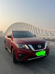 Nissan pathfinder 2019 SE