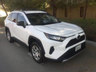 2020 Toyota RAV4 LE 2.5L 4cylinder, USA Spec  with cruise control,
