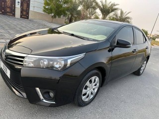 Toyota corolla 1.6 model 2016 Gcc Accident free family car for sal