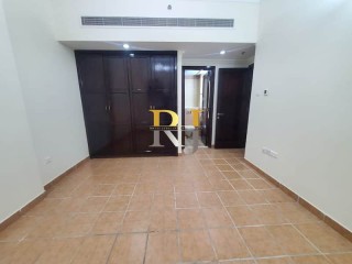 1BHK / Gym / Pool / Family Building Prime Location