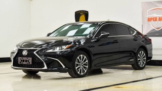 2022 Lexus ES 300h: The Pinnacle of Sustainable Luxury