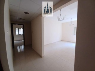 Specious 1bhk apartment with closed kitchen 2 bathroom also for pa