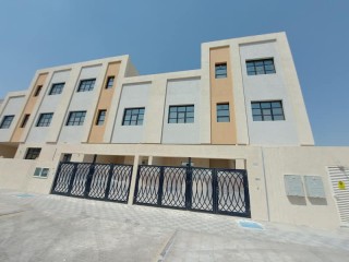 Brand New 4 Bedroom Villa with Private Entrance !! Maid Room And Y
