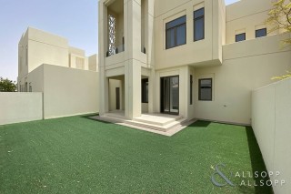 3 Bedroom | Available Now | Large Plot