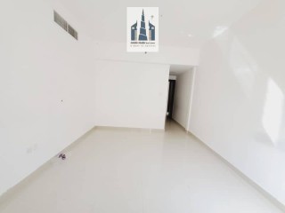Like  brand  new 2bhk  Just  35k with  3 Washroom  full  commercia