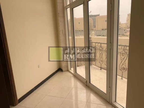 luxurious-villa-3200-sft-swimming-pool-big-3