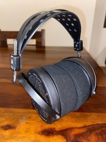 jbl-tune-720bt-wireless-over-ear-headphones-big-0