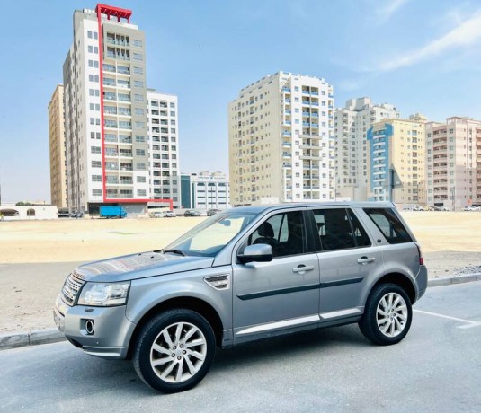 a-beautiful-clean-land-rover-lr2-v4-2013-model-gcc-specs-less-kilo-big-0