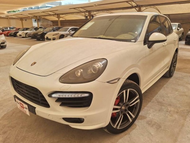 porsche-cayenne-gts-48l-2013-with-panoramic-roof-and-very-low-mil-big-0
