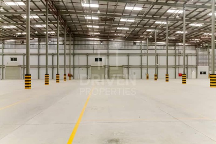 well-managed-warehouse-for-sale-in-jafza-big-0