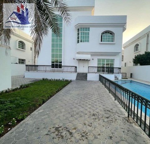 luxury-5-bedroom-villa-with-private-pool-for-rent-area-10000-sq-big-0