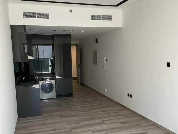 brand-new-studio-ready-to-move-in-be-the-first-tenant-big-2