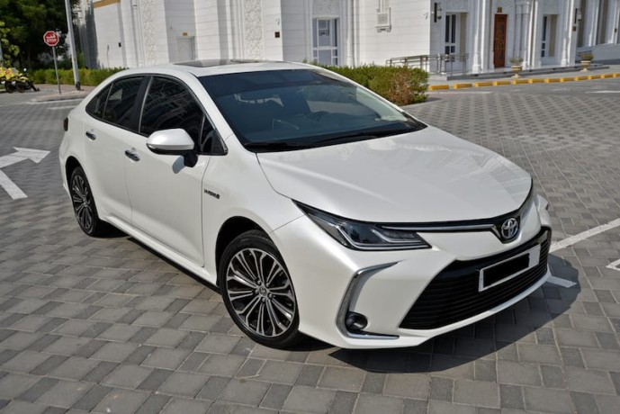 toyota-corolla-18l-gcc-km-39000-big-0