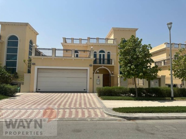 4-bedroom-villa-spacious-well-maintained-big-2