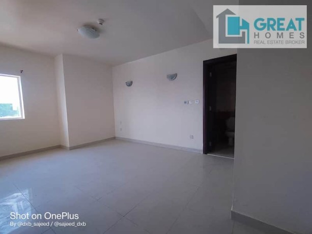 2-bhk-high-floor-nice-apartment-ready-to-move-in-jlt-jus-big-2